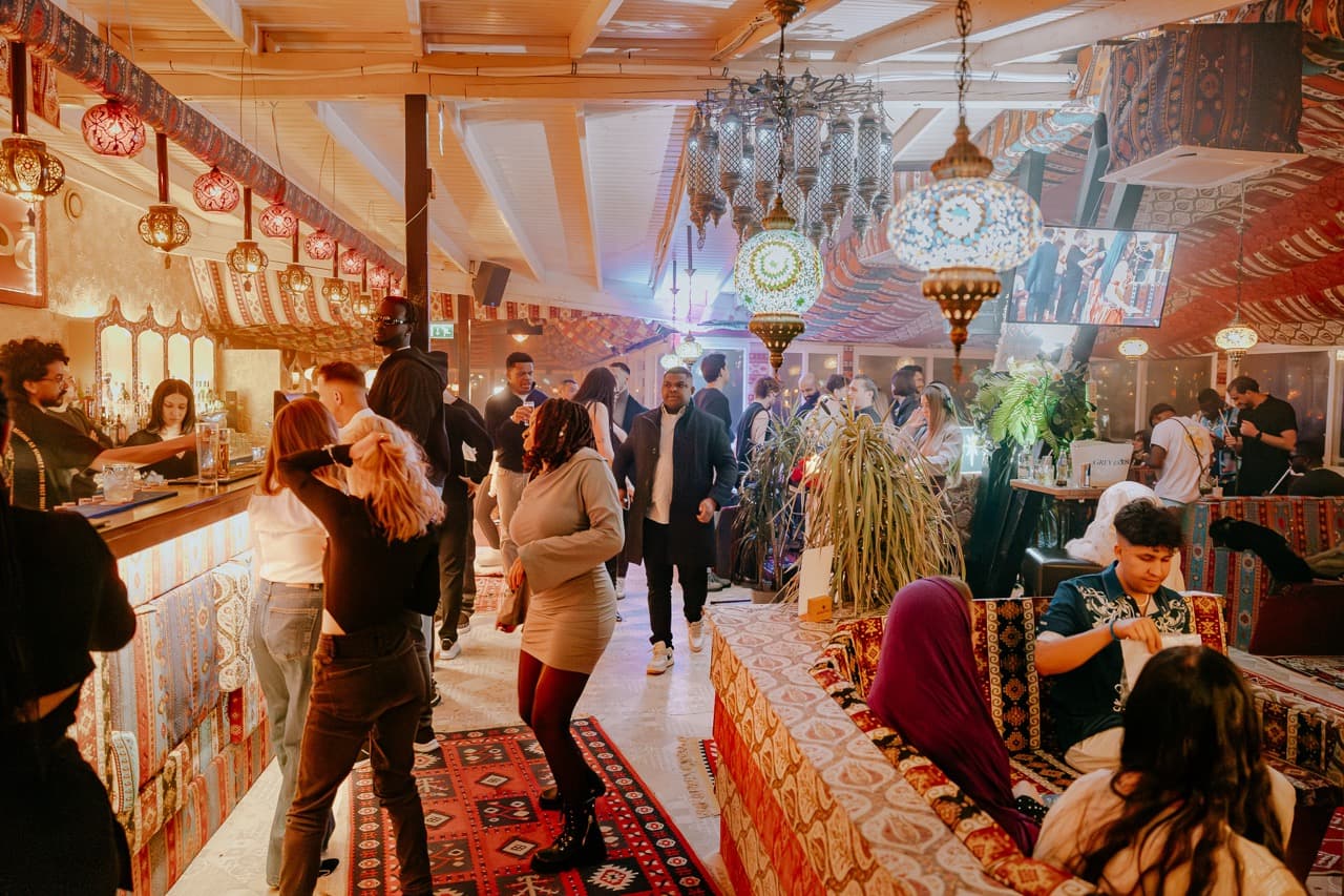 Mood photo of Habibi Skybar in Budapest 2